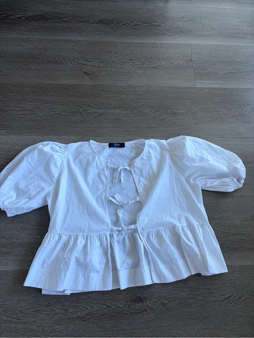 Simons contemporaine puff sleeves White Tie-Front Cotton Top minimalist staple - Picture 1 of 5
